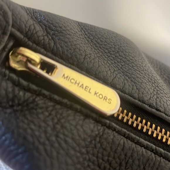 Michael Kors Fulton Hobo Black Leather Shoulder Bag - Picture 11 of 12